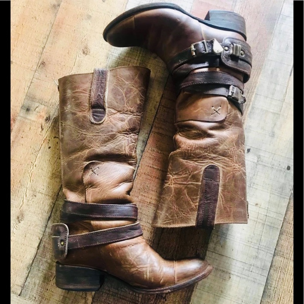 ⭐️⭐️SOLD⭐️⭐️FreeBird Dakota Boots